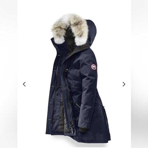 ✨ Canada Goose Women’s Rossclair Parka with Fur - Admiral Blue 2580L Medium - Picture 1 of 11